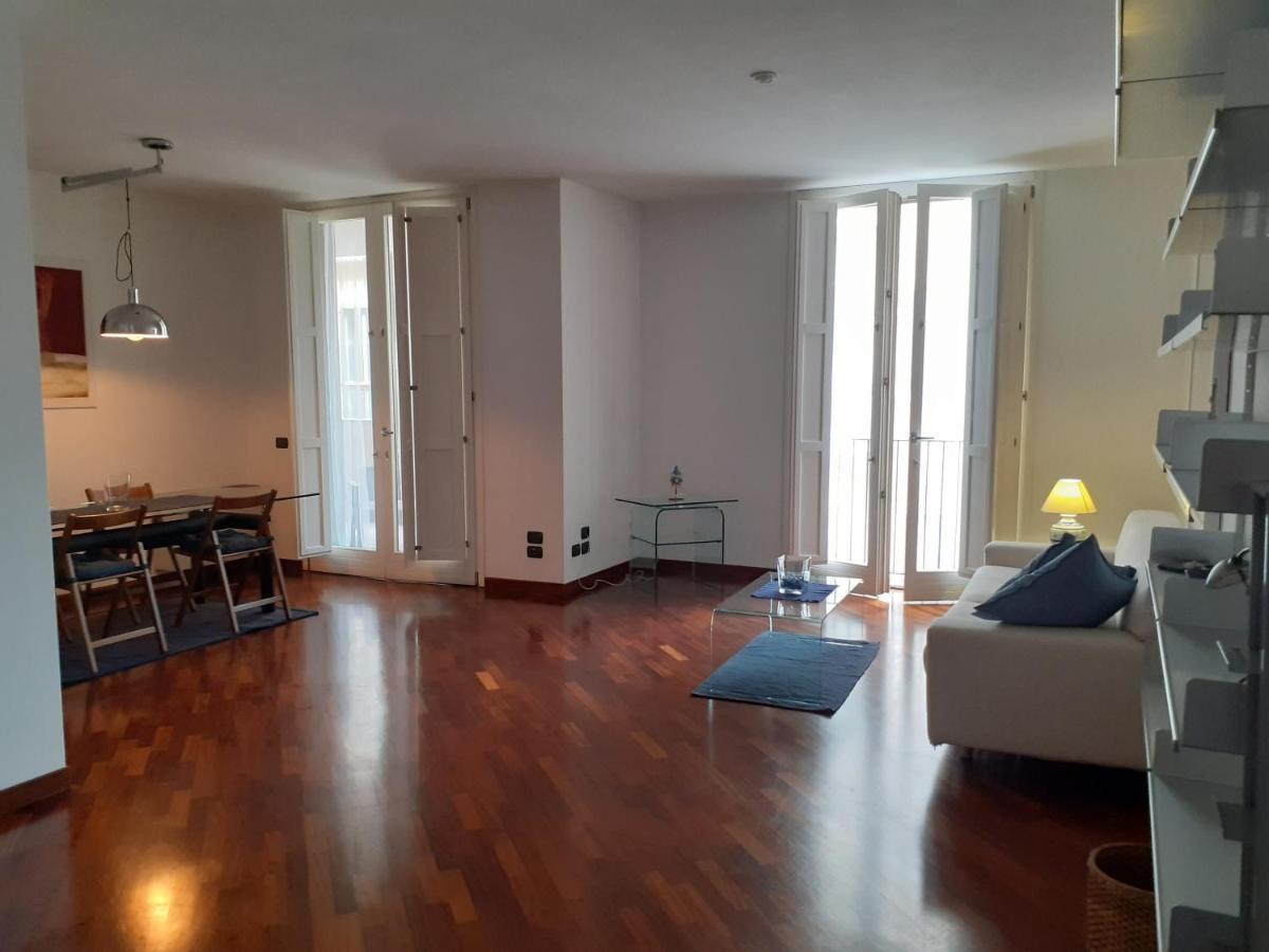 Olimpia Apartment City Center 萨莱诺 外观 照片