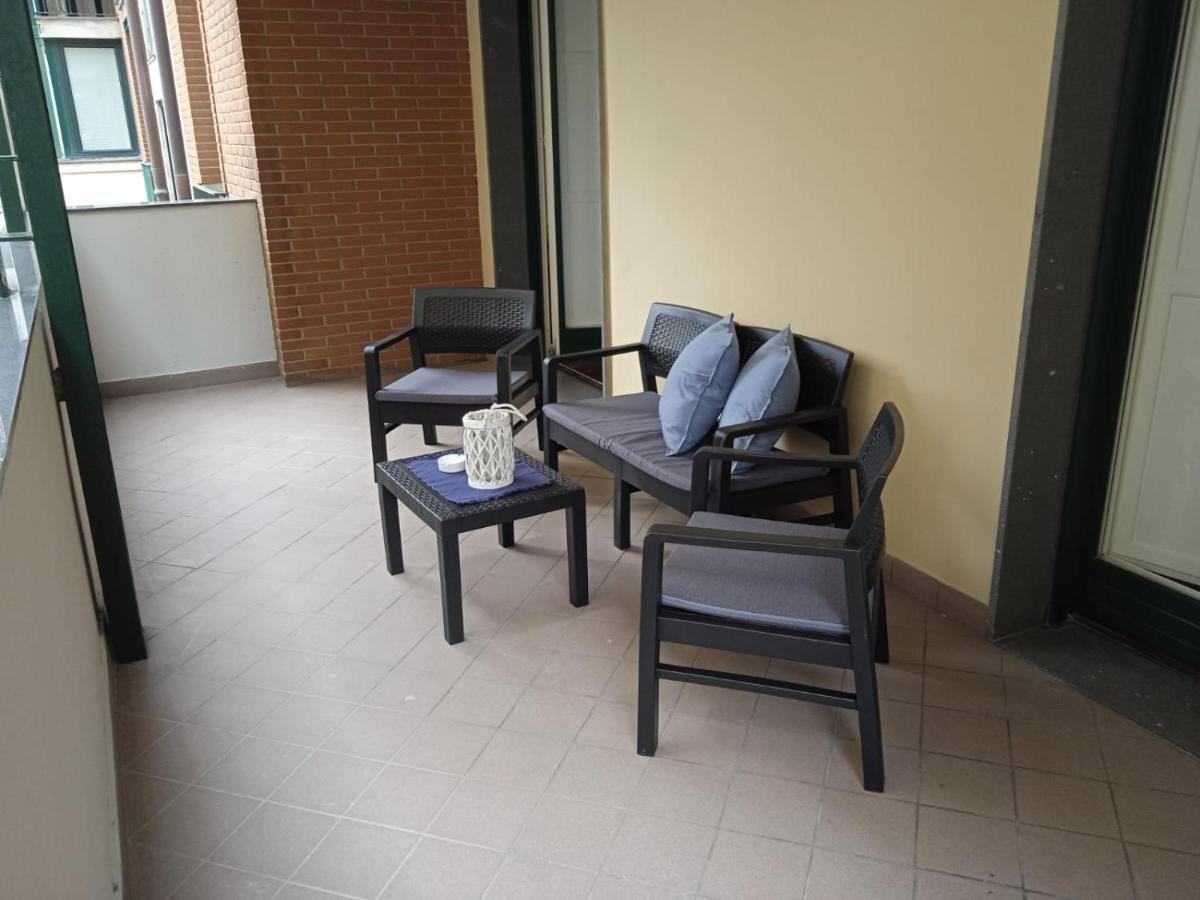 Olimpia Apartment City Center 萨莱诺 外观 照片