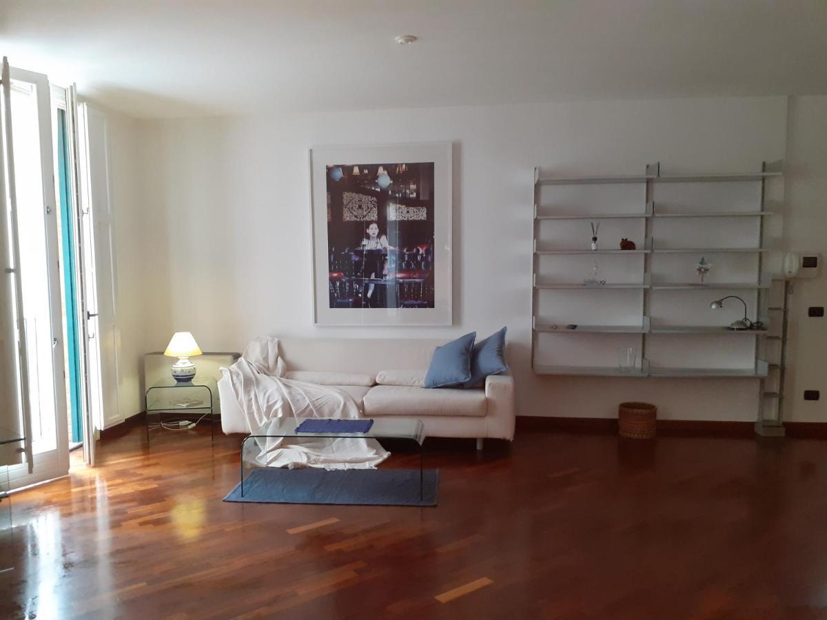 Olimpia Apartment City Center 萨莱诺 外观 照片