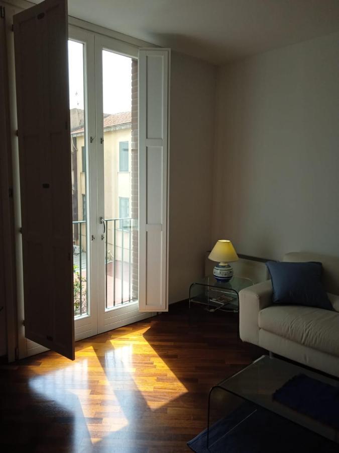 Olimpia Apartment City Center 萨莱诺 外观 照片
